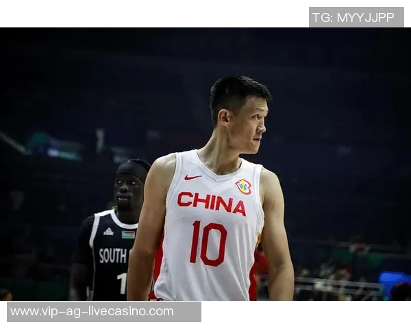 周鹏谈中国男篮现状：赵睿最受喜爱曾凡博最具潜力