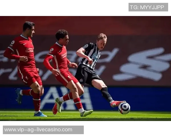 利物浦主场迎战霍芬海姆期待精彩对决与进攻盛宴 利物浦主场迎战霍芬海姆期待精彩对决与进攻盛宴